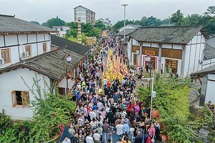 记者：许多沙特俱乐部比美职联球队强，他们引援无限制而美职联有